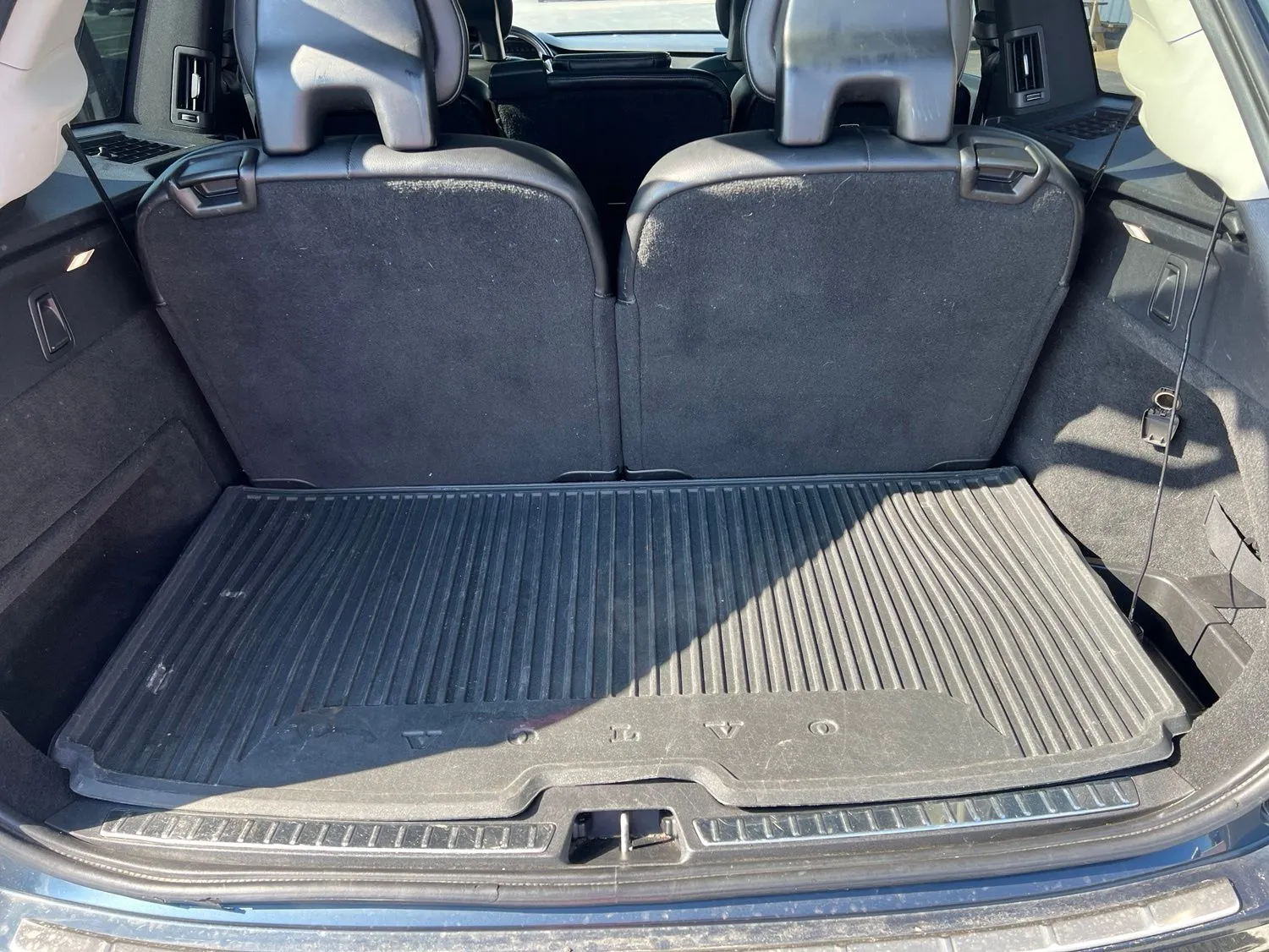 2018 Volvo XC90 T5 Momentum — photo 23