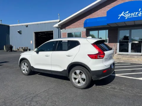More photos of 2020 Volvo XC40 Momentum at Kyner's Auto Sales, Inc., PA