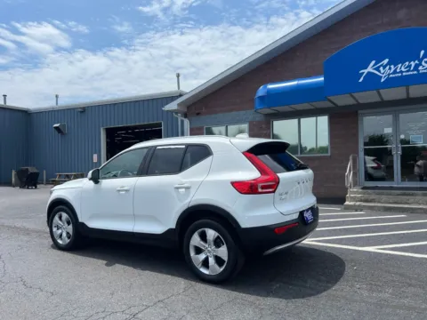 More photos of 2020 Volvo XC40 Momentum at Kyner's Auto Sales, Inc., PA