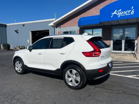 More photos of 2020 Volvo XC40 Momentum at Kyner's Auto Sales, Inc., PA