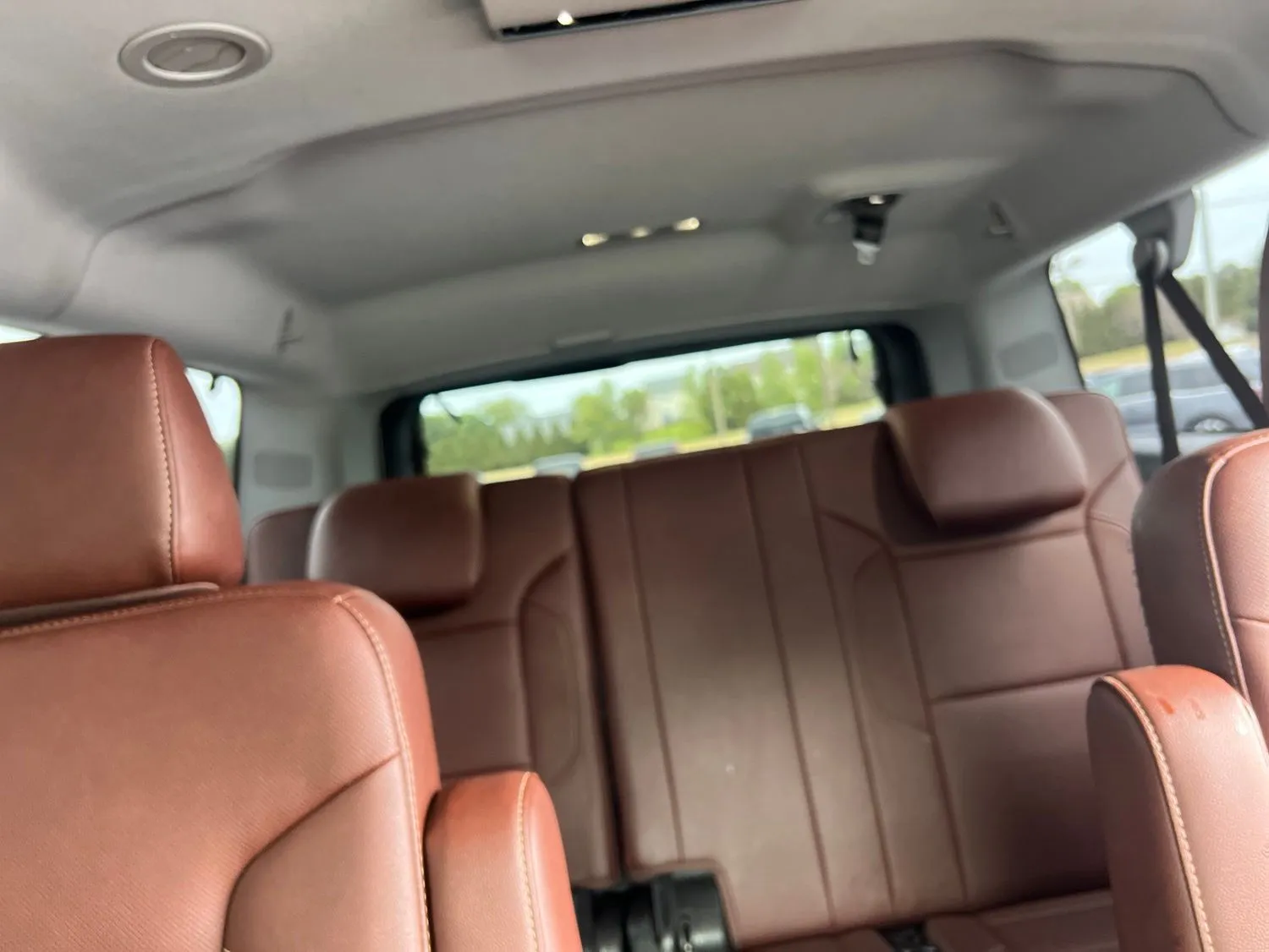 2020 Chevrolet Suburban Premier — photo 28