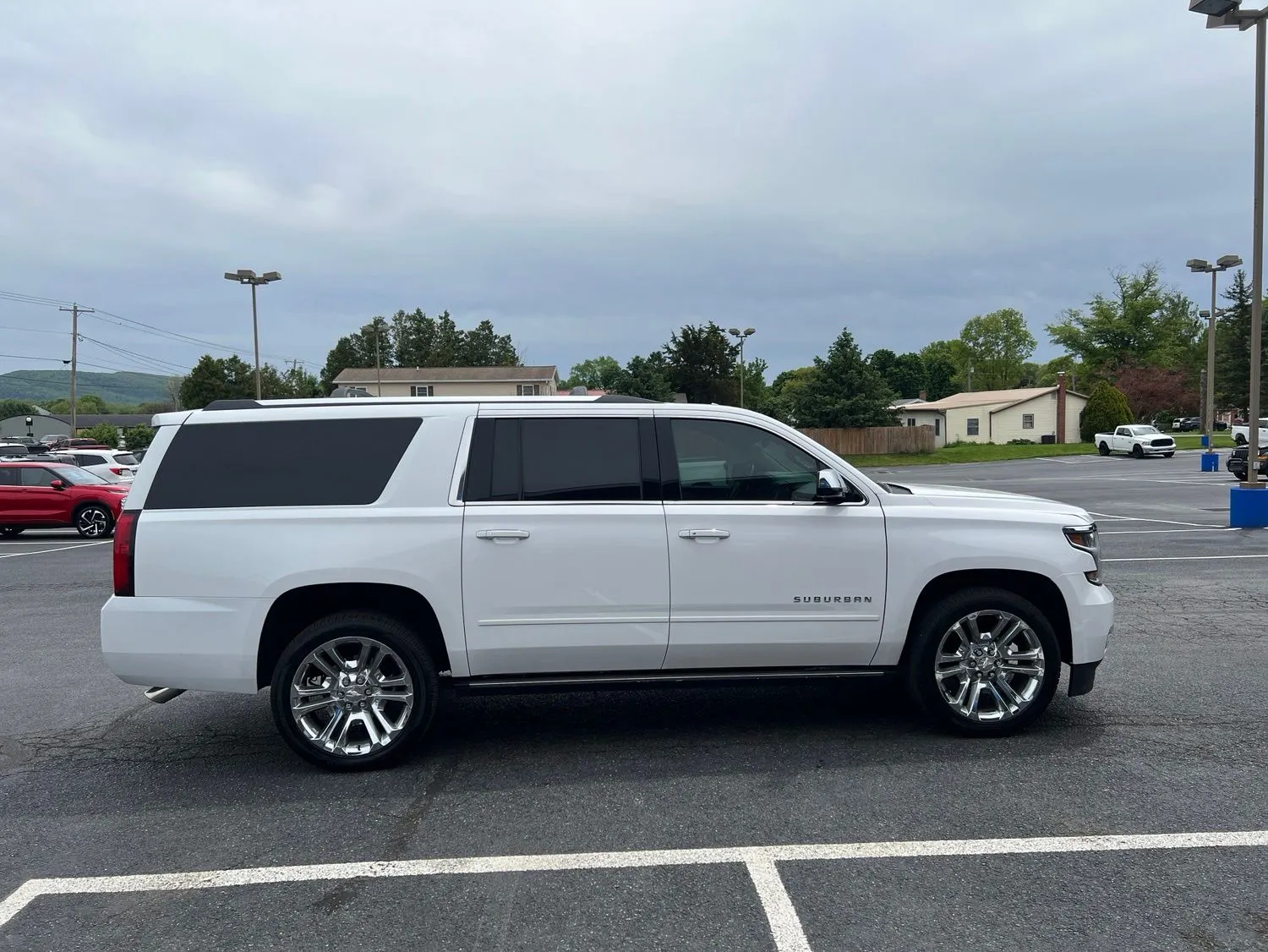 2020 Chevrolet Suburban Premier — photo 7