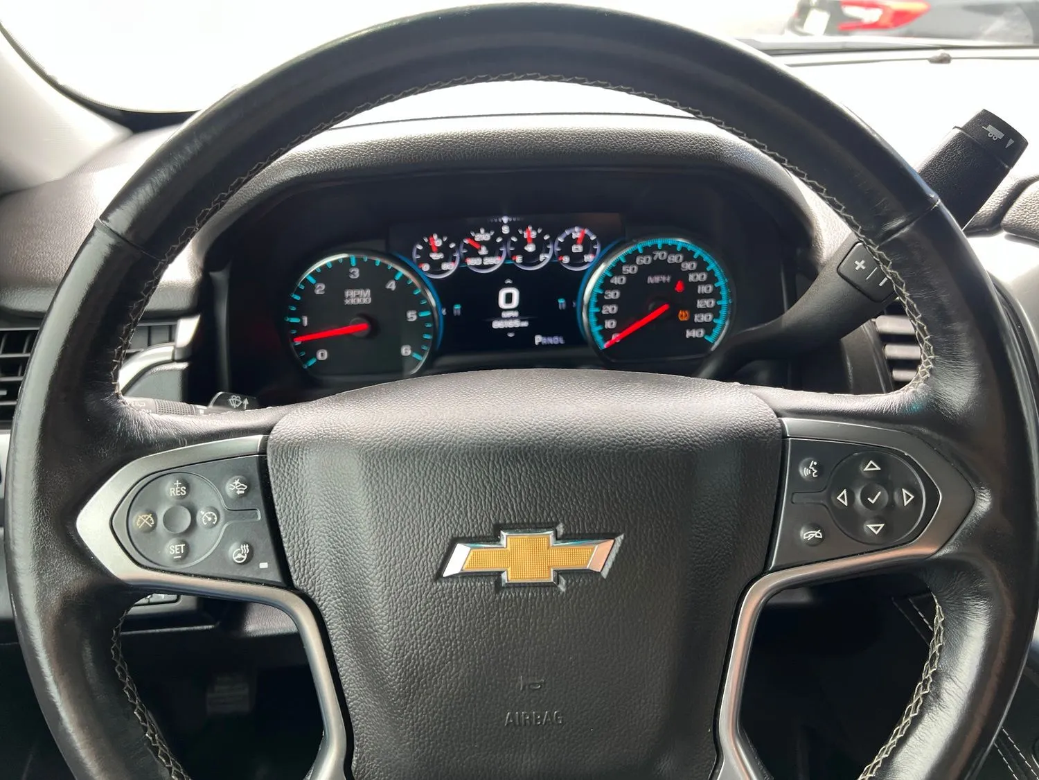 2020 Chevrolet Suburban Premier — photo 12