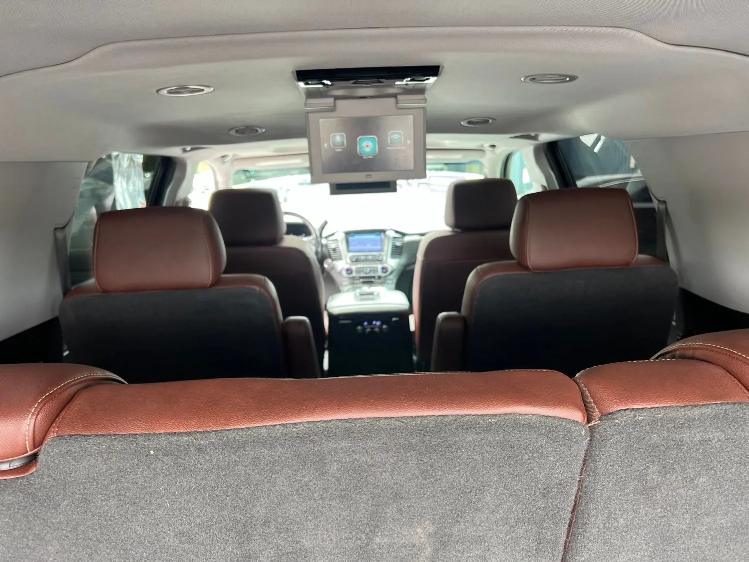 2020 Chevrolet Suburban Premier — photo 34
