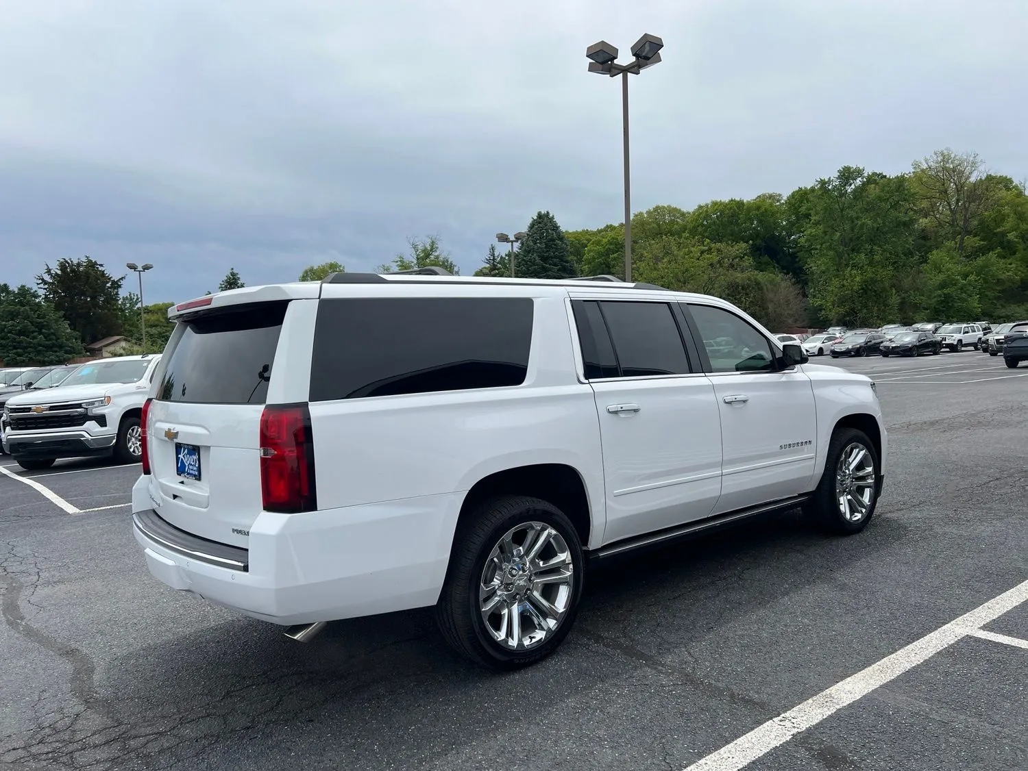 2020 Chevrolet Suburban Premier — photo 6