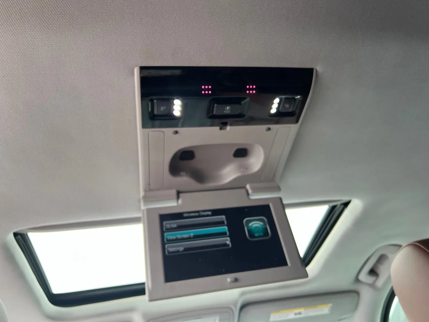 2020 Chevrolet Suburban Premier — photo 30
