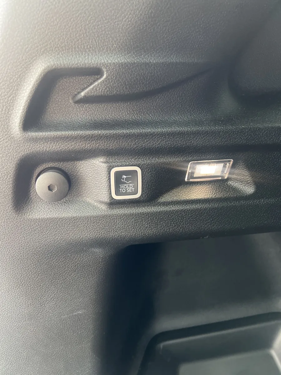 2022 Jeep Grand Cherokee L Laredo — photo 27