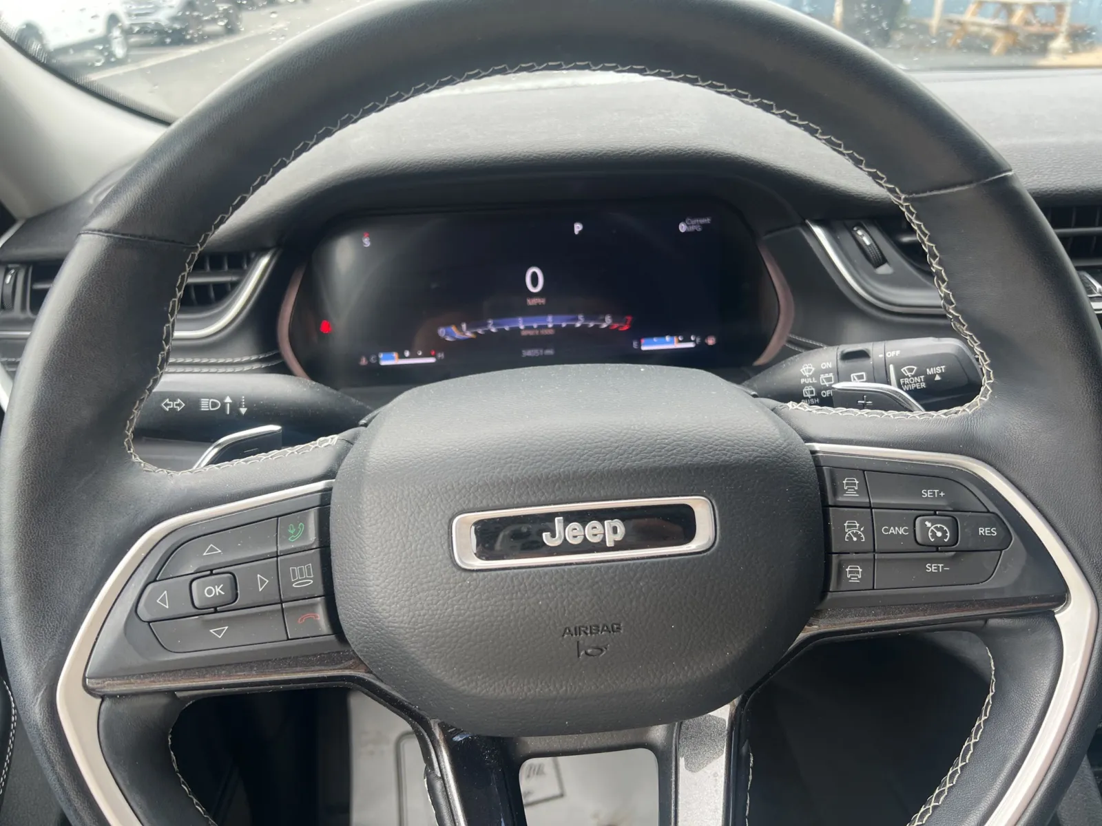 2022 Jeep Grand Cherokee L Laredo — photo 13