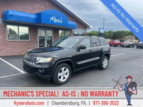 Black 2012 Jeep Grand Cherokee Laredo for sale in Chambersburg, PA