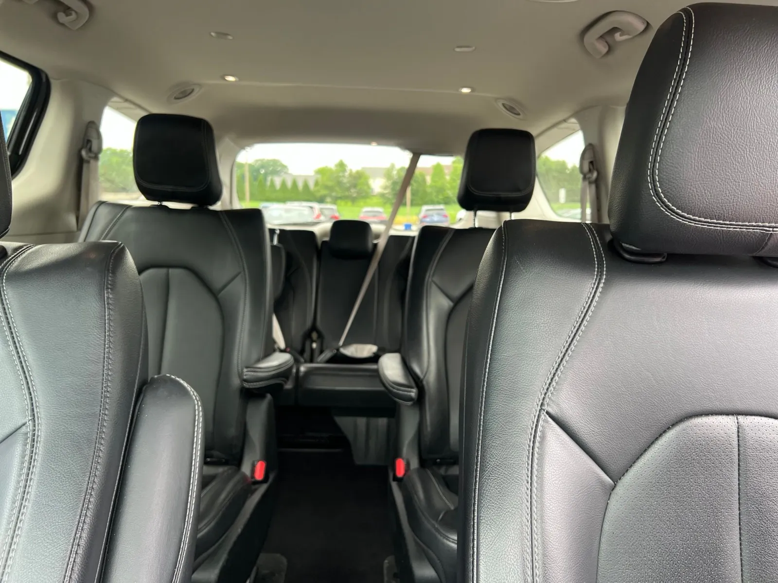 2022 Chrysler Pacifica Hybrid Touring L — photo 24