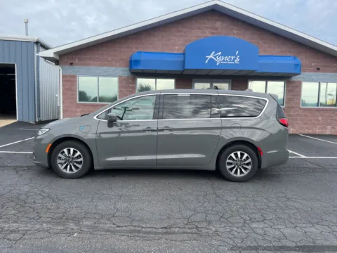 Photos of 2022 Chrysler Pacifica Hybrid Touring L for sale in Chambersburg, PA at Kyner's Auto Sales, Inc.