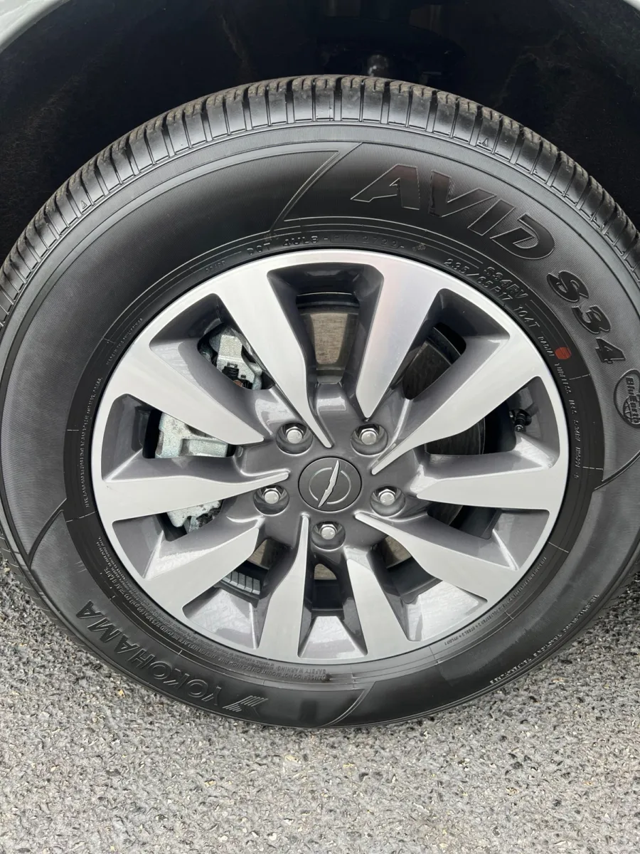 2022 Chrysler Pacifica Hybrid Touring L — photo 9
