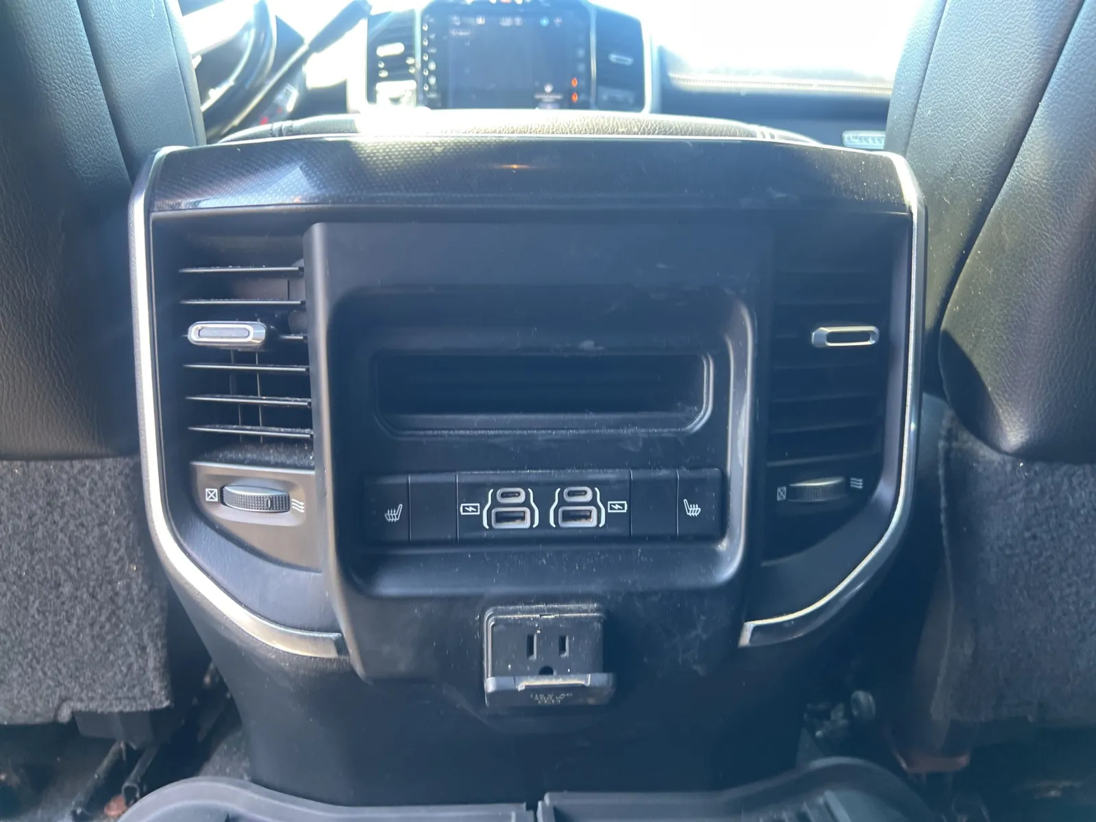 2022 Ram 2500 Laramie — photo 24