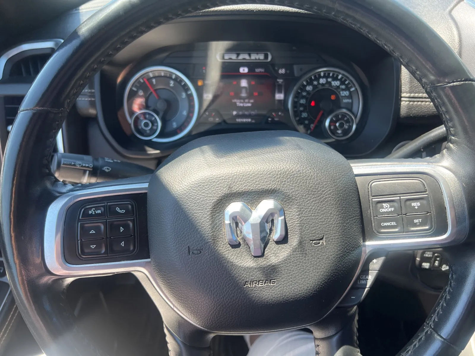 2022 Ram 2500 Laramie — photo 13