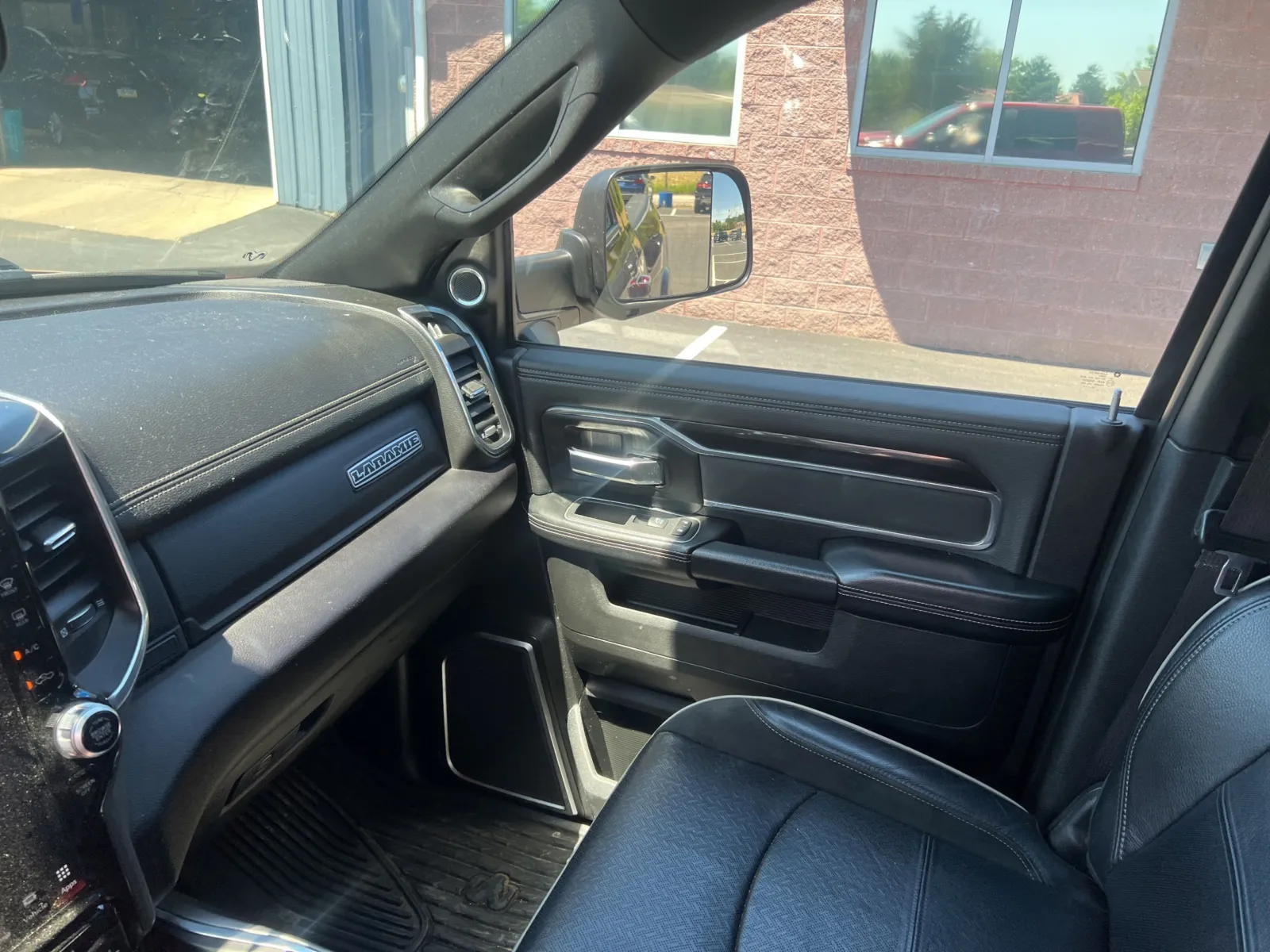 2022 Ram 2500 Laramie — photo 11