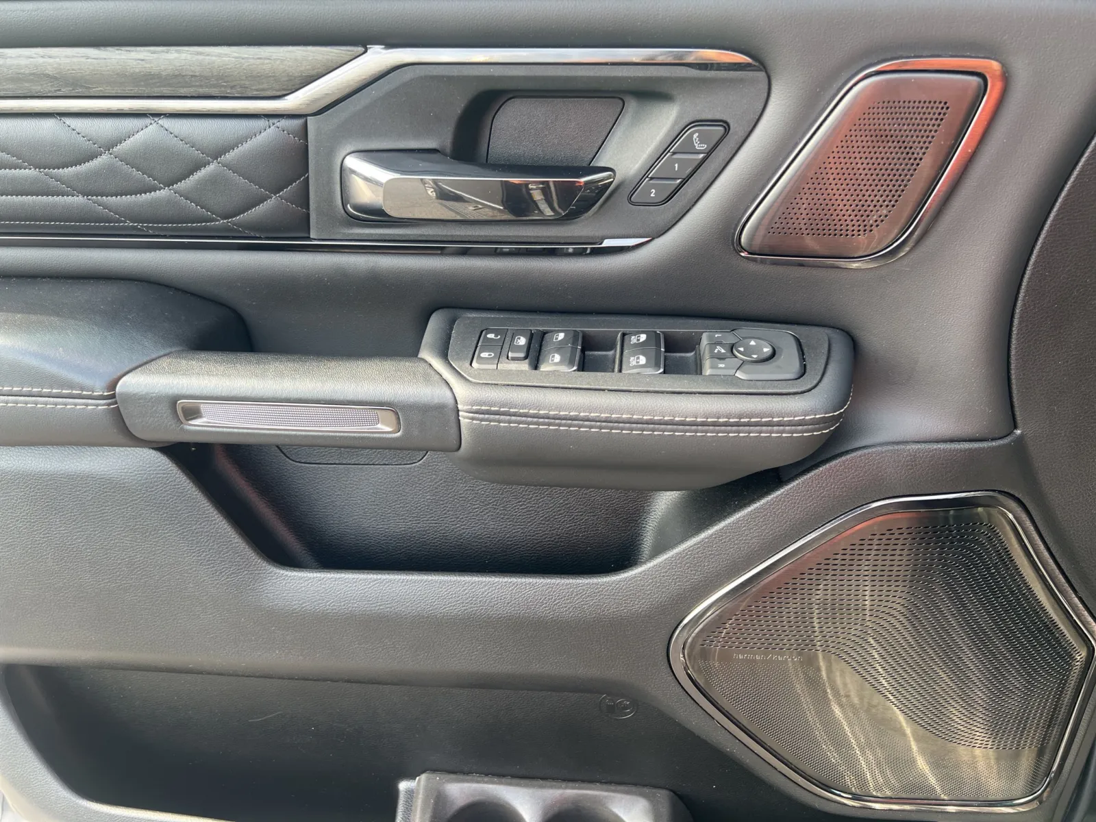 2025 Ram 1500 Limited — photo 24