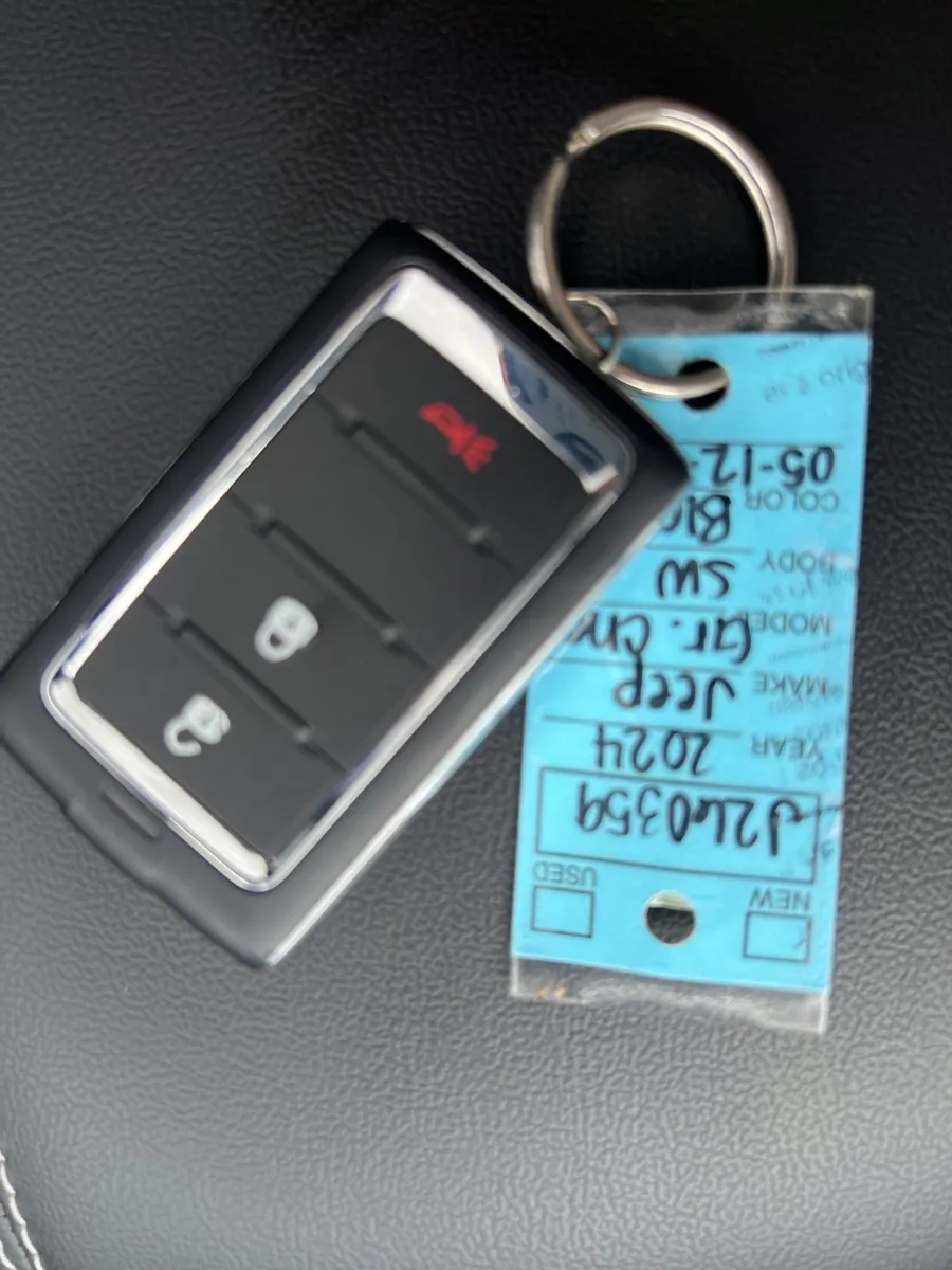 2024 Jeep Grand Cherokee L Laredo — photo 29