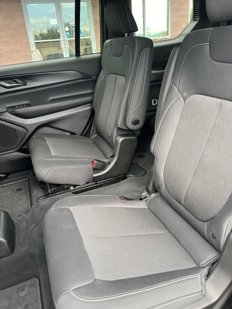 2024 Jeep Grand Cherokee L Laredo — photo 24
