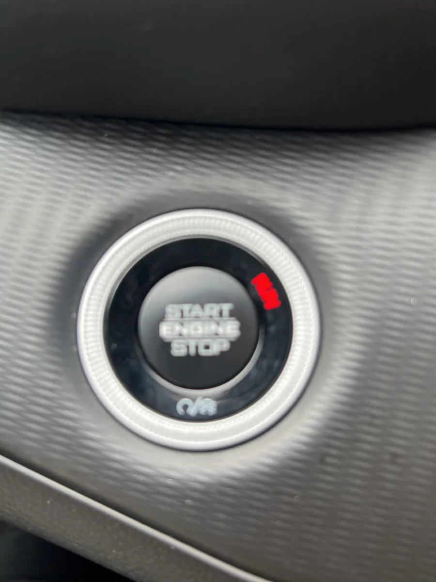2024 Jeep Grand Cherokee L Laredo — photo 17