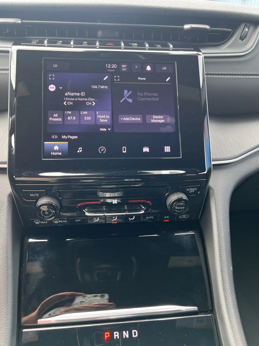 2024 Jeep Grand Cherokee L Laredo — photo 12