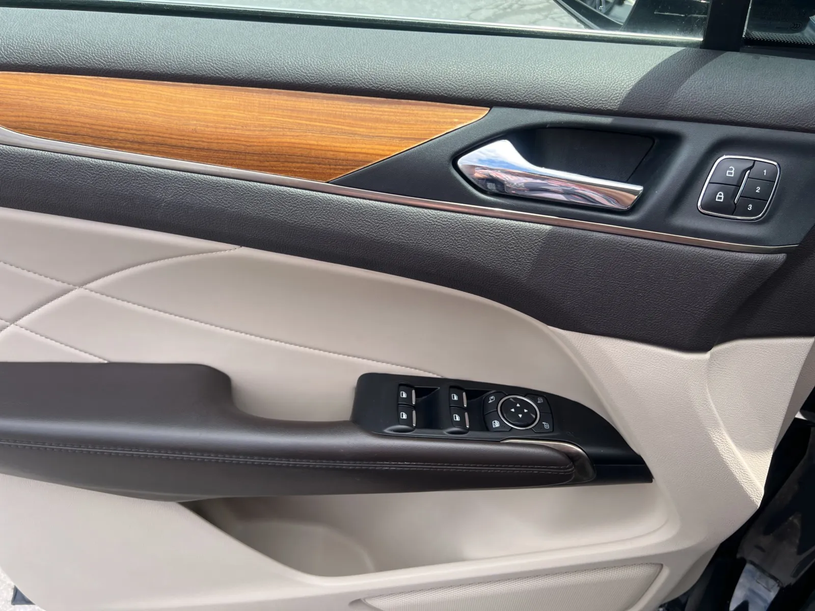 2019 Lincoln MKC Select — photo 19