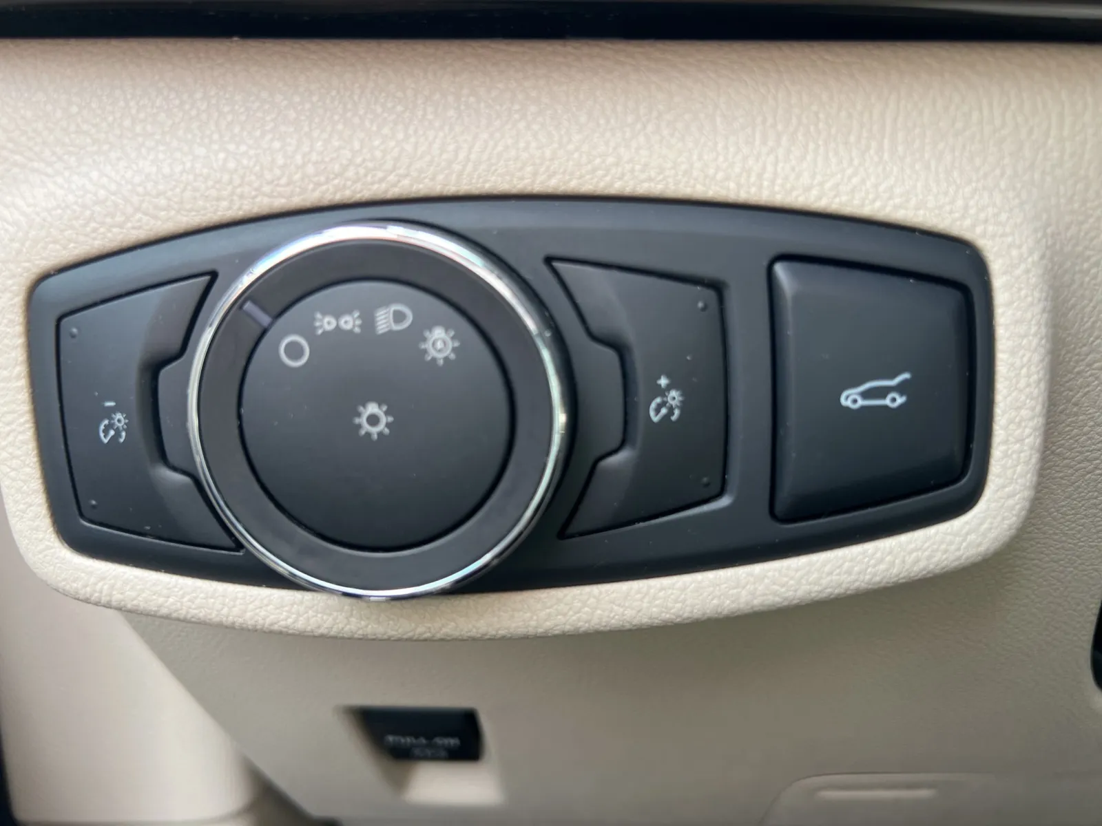 2019 Lincoln MKC Select — photo 18