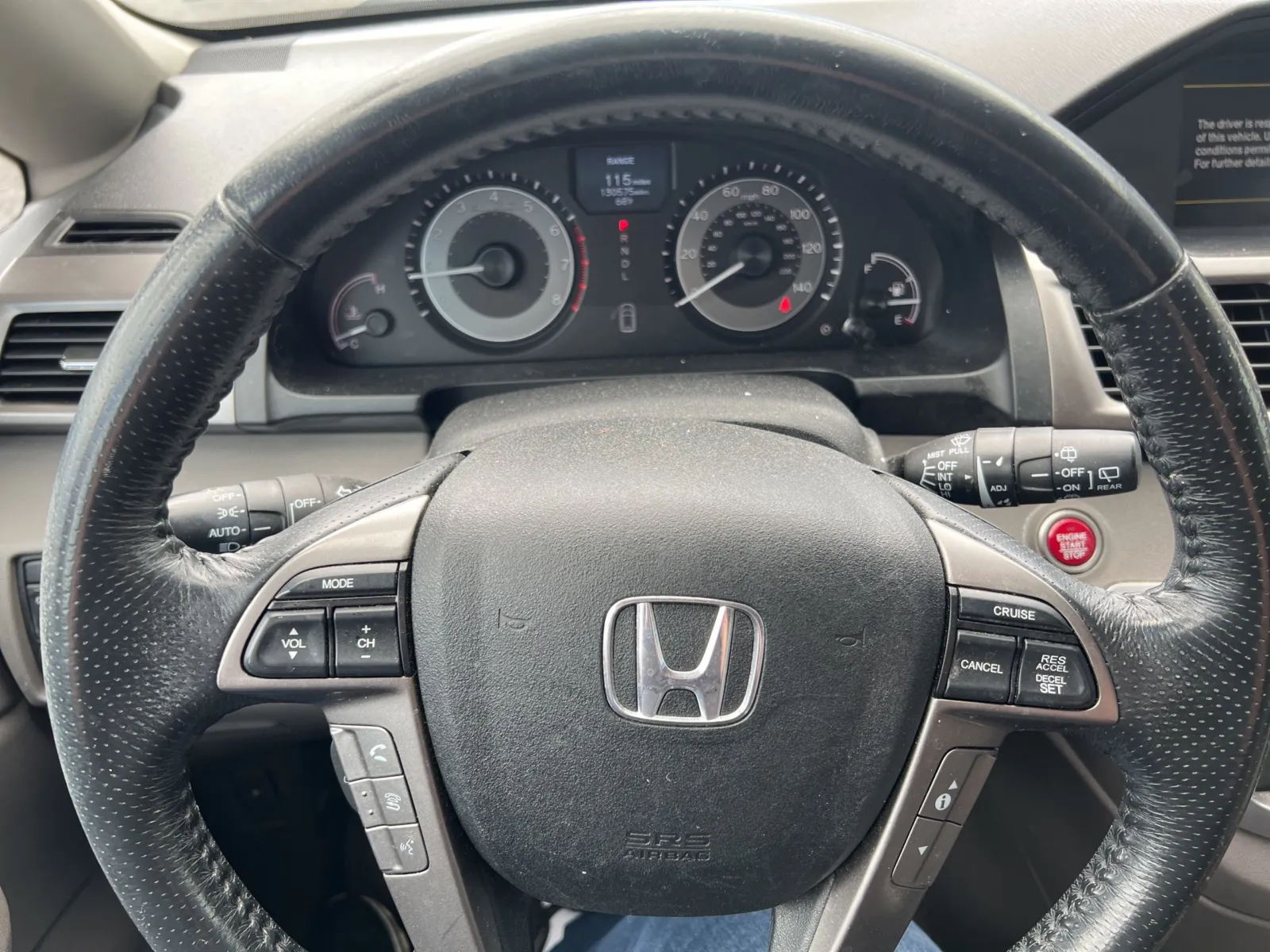 2016 Honda Odyssey Touring Elite — photo 11