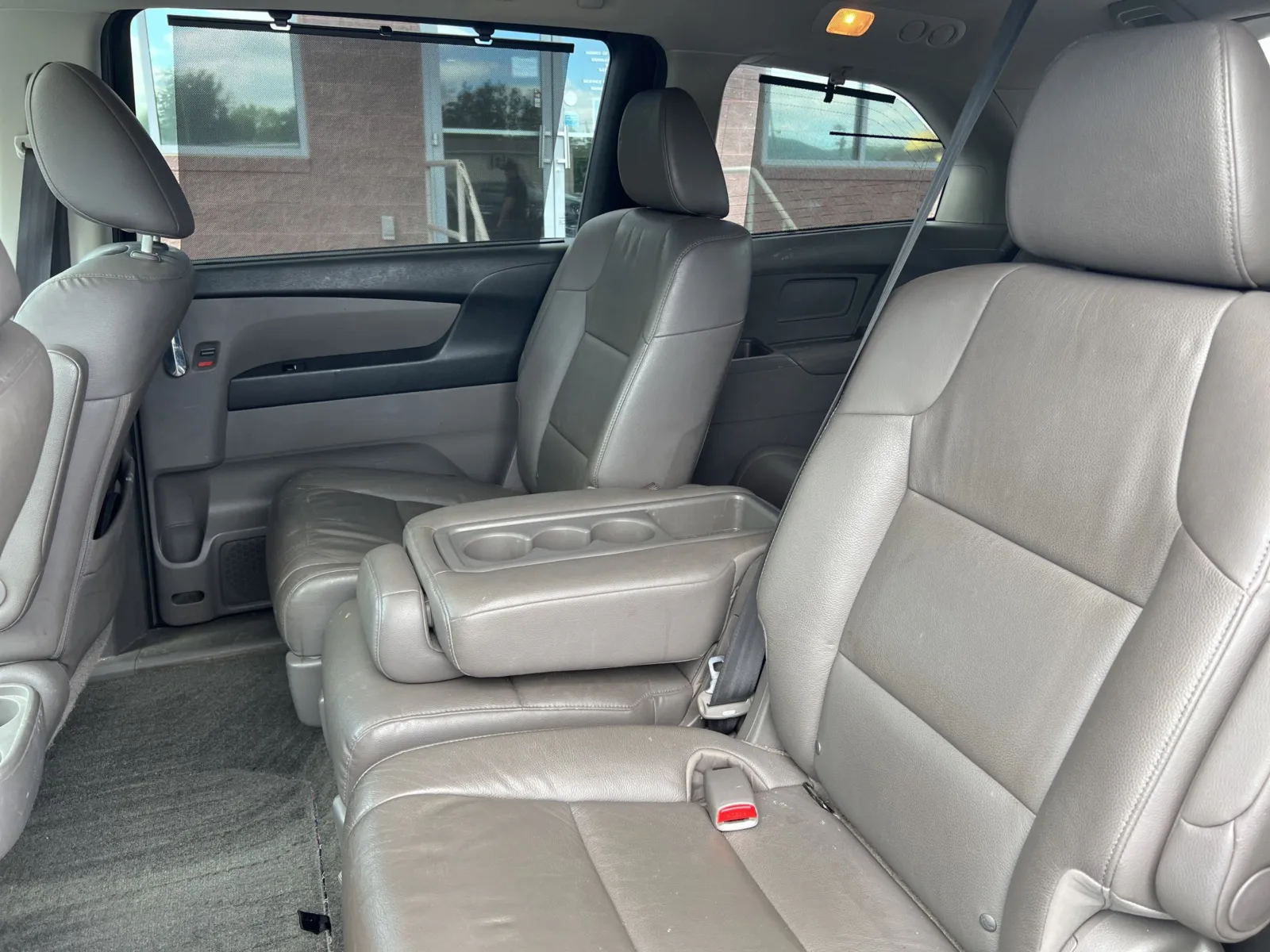 2016 Honda Odyssey Touring Elite — photo 18