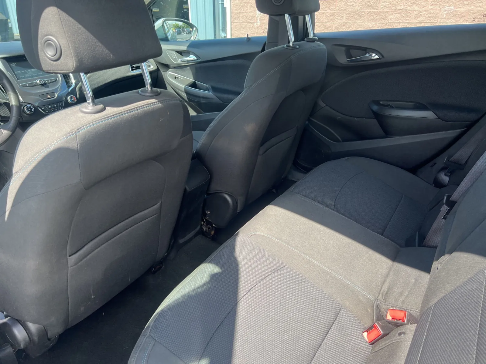 2016 Chevrolet Cruze LT — photo 18