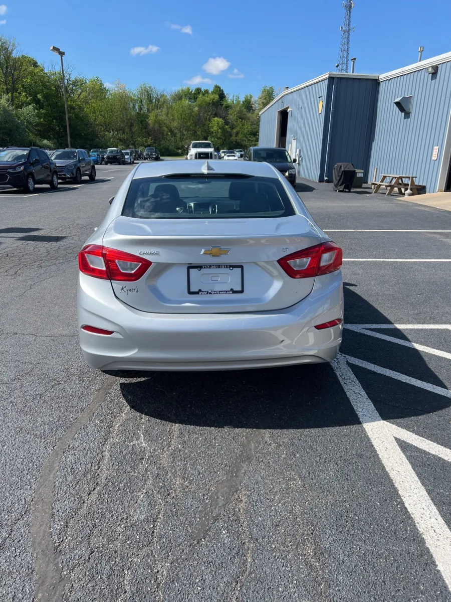 2016 Chevrolet Cruze LT — photo 5
