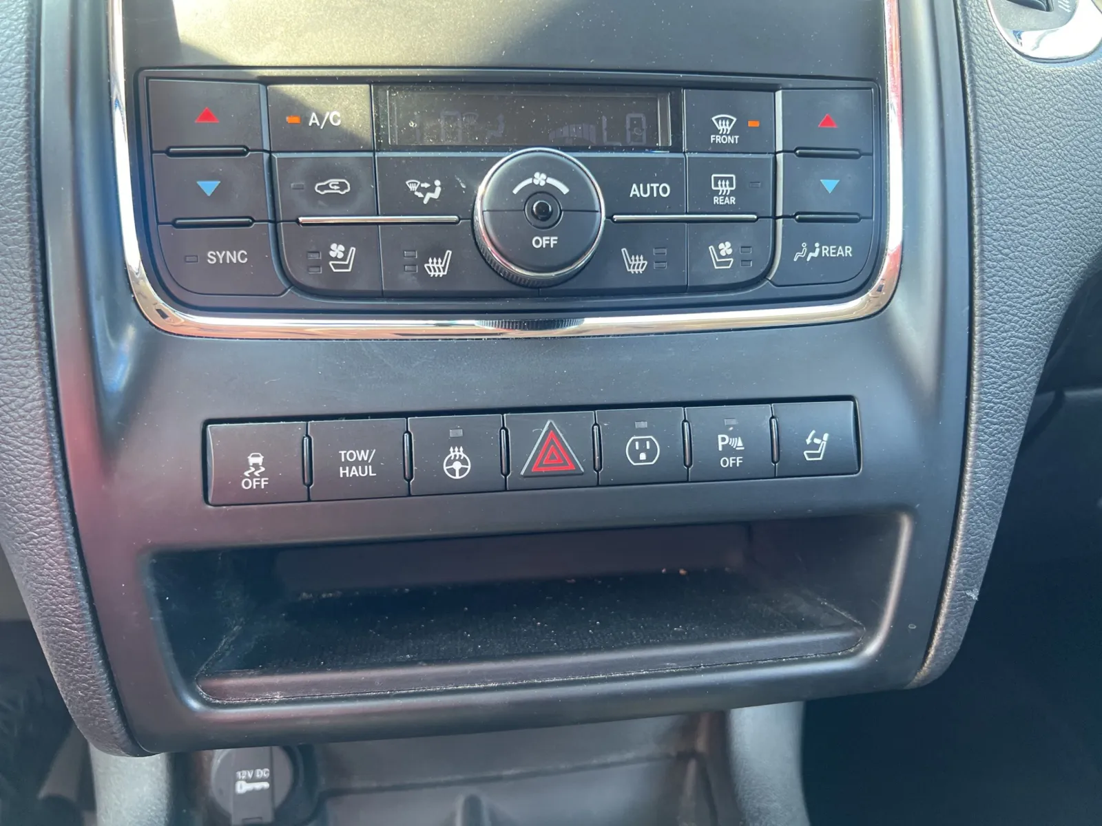 2013 Dodge Durango R/T — photo 15