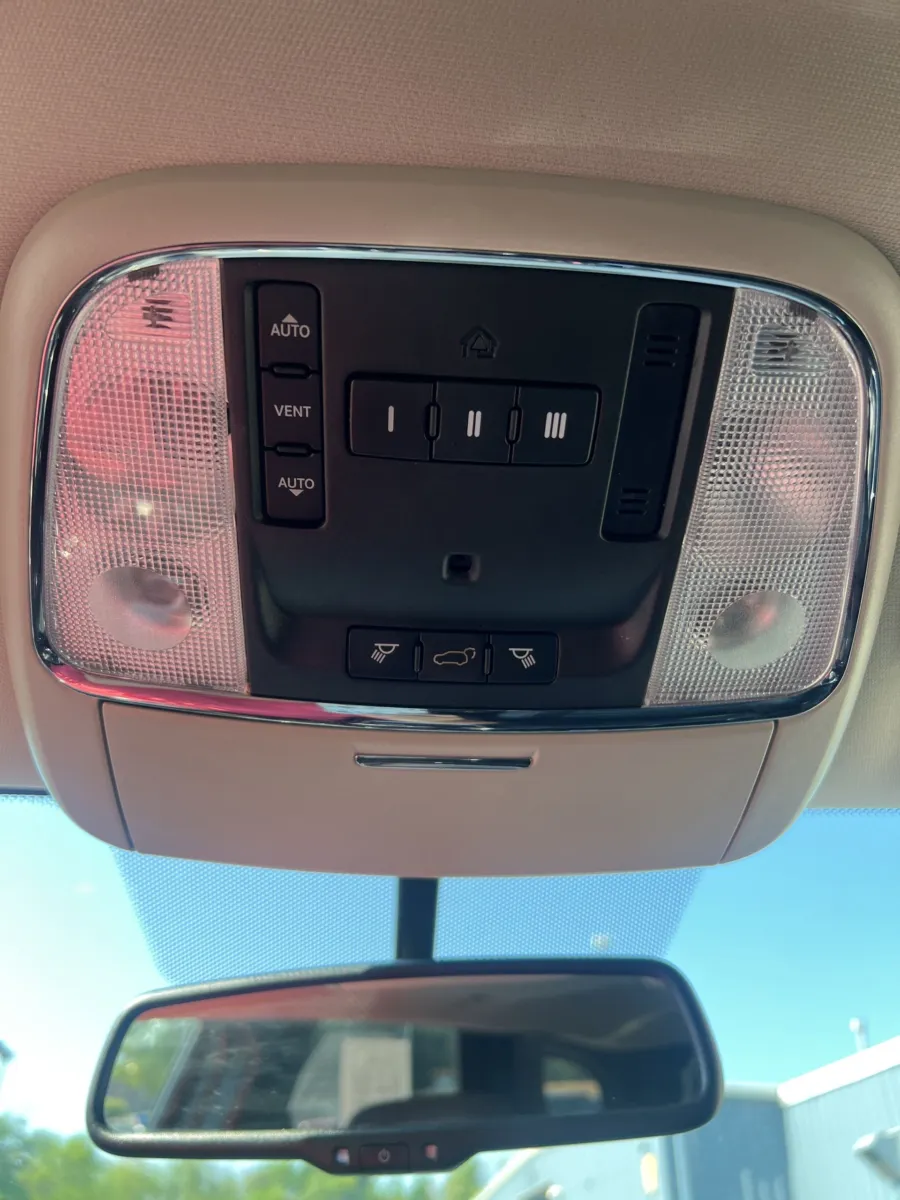 2013 Dodge Durango R/T — photo 17