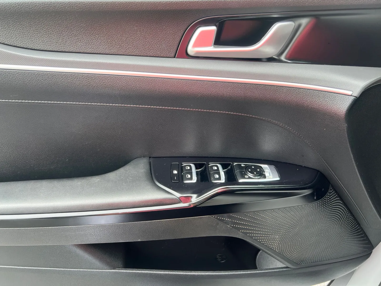 2022 Kia K5 GT-Line — photo 23