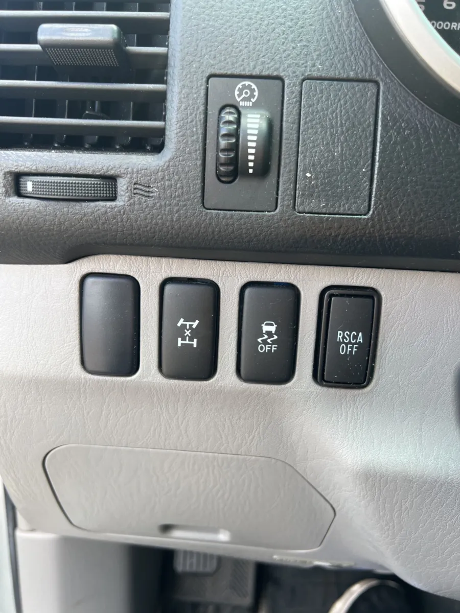 2008 Toyota 4Runner Sport — photo 15