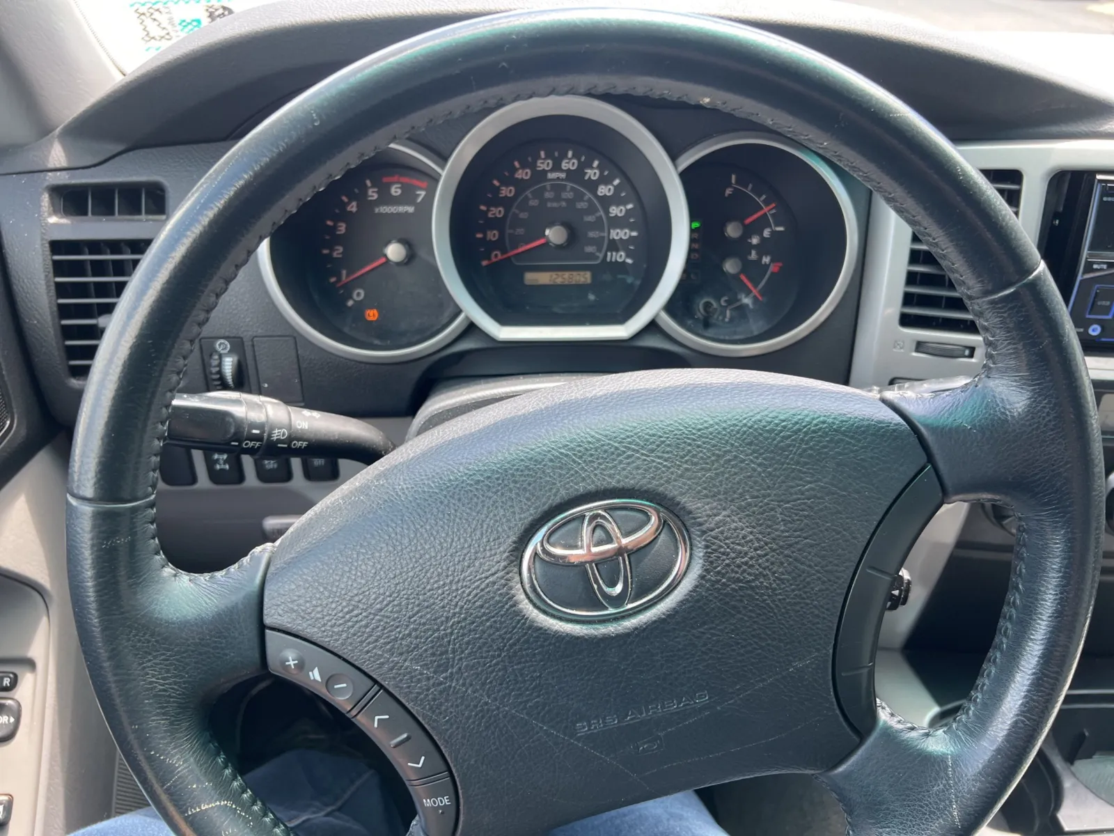 2008 Toyota 4Runner Sport — photo 11