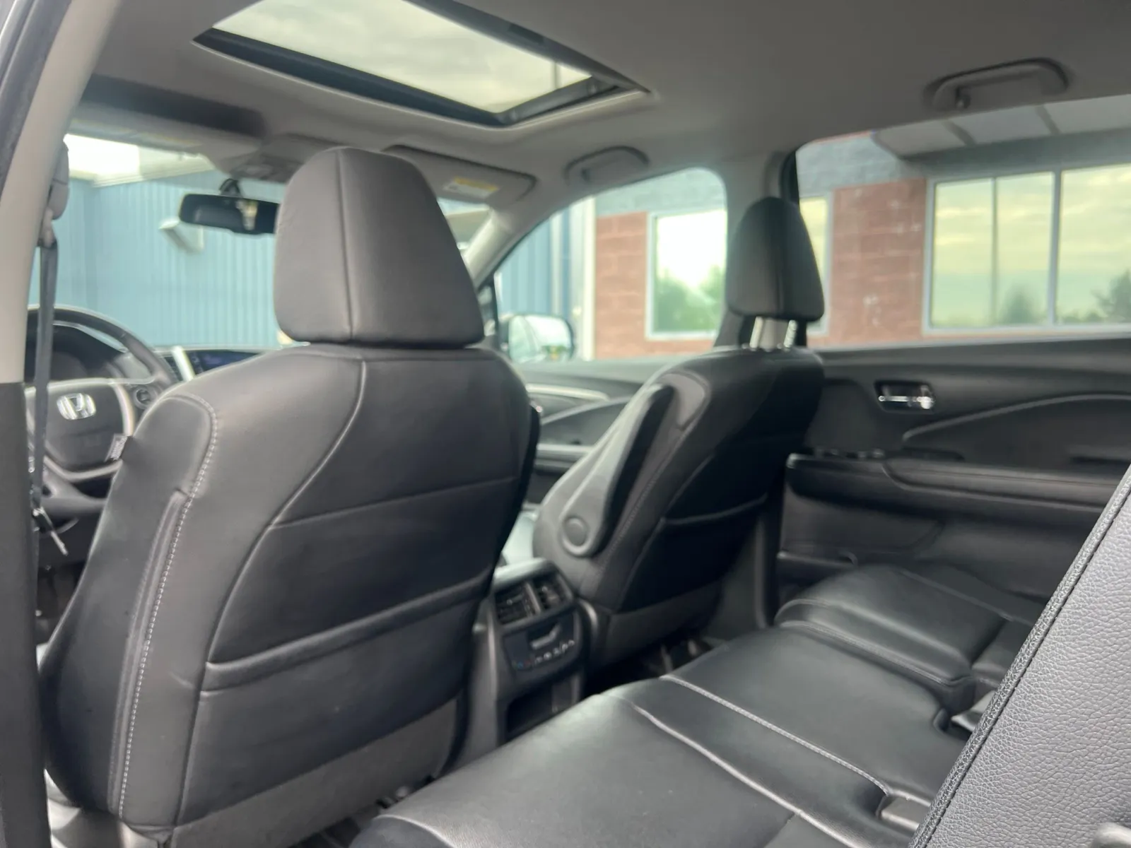 2017 Honda Pilot EX-L — photo 27