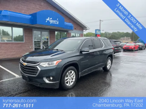 Gray 2018 Chevrolet Traverse LT for sale in Chambersburg, PA