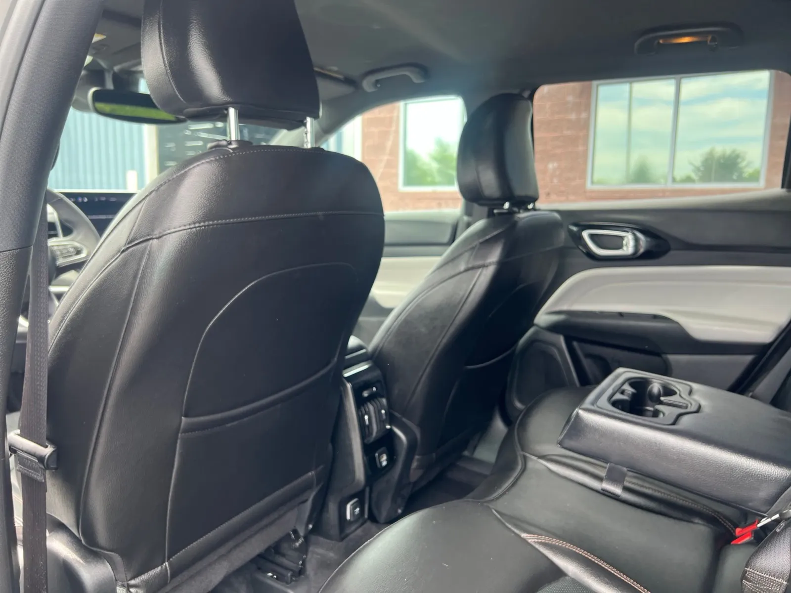 2023 Jeep Compass Limited — photo 25
