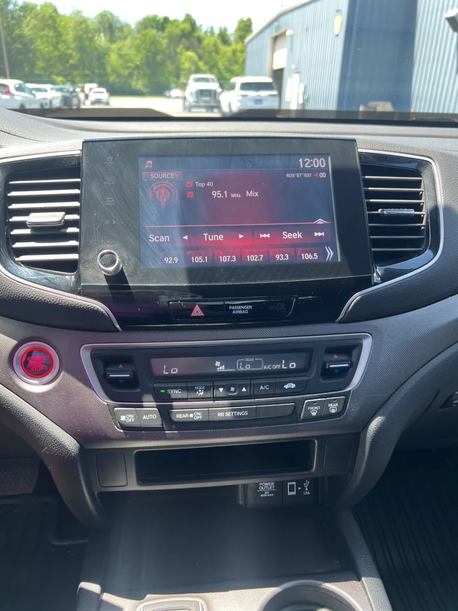 2021 Honda Ridgeline Sport — photo 15