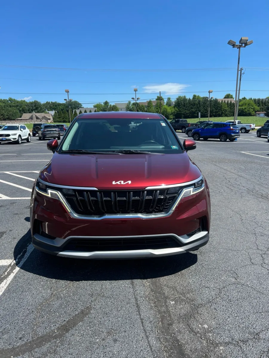 2022 Kia Carnival LXS — photo 9