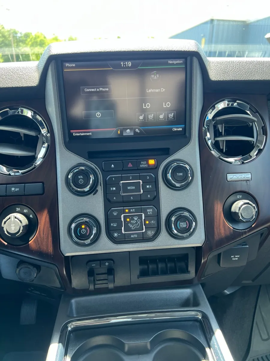 2016 Ford F-250SD Lariat — photo 19