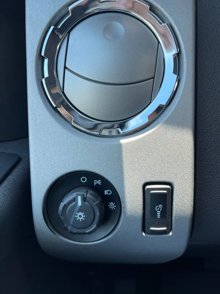 2016 Ford F-250SD Lariat — photo 25