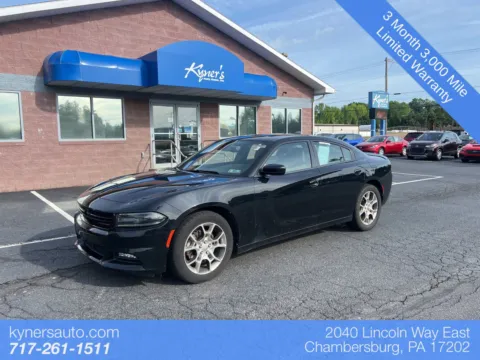 Black 2015 Dodge Charger SXT for sale in Chambersburg, PA