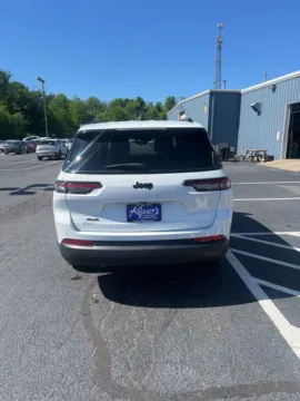 More photos of 2023 Jeep Grand Cherokee L Altitude at Kyner's Auto Sales, Inc., PA