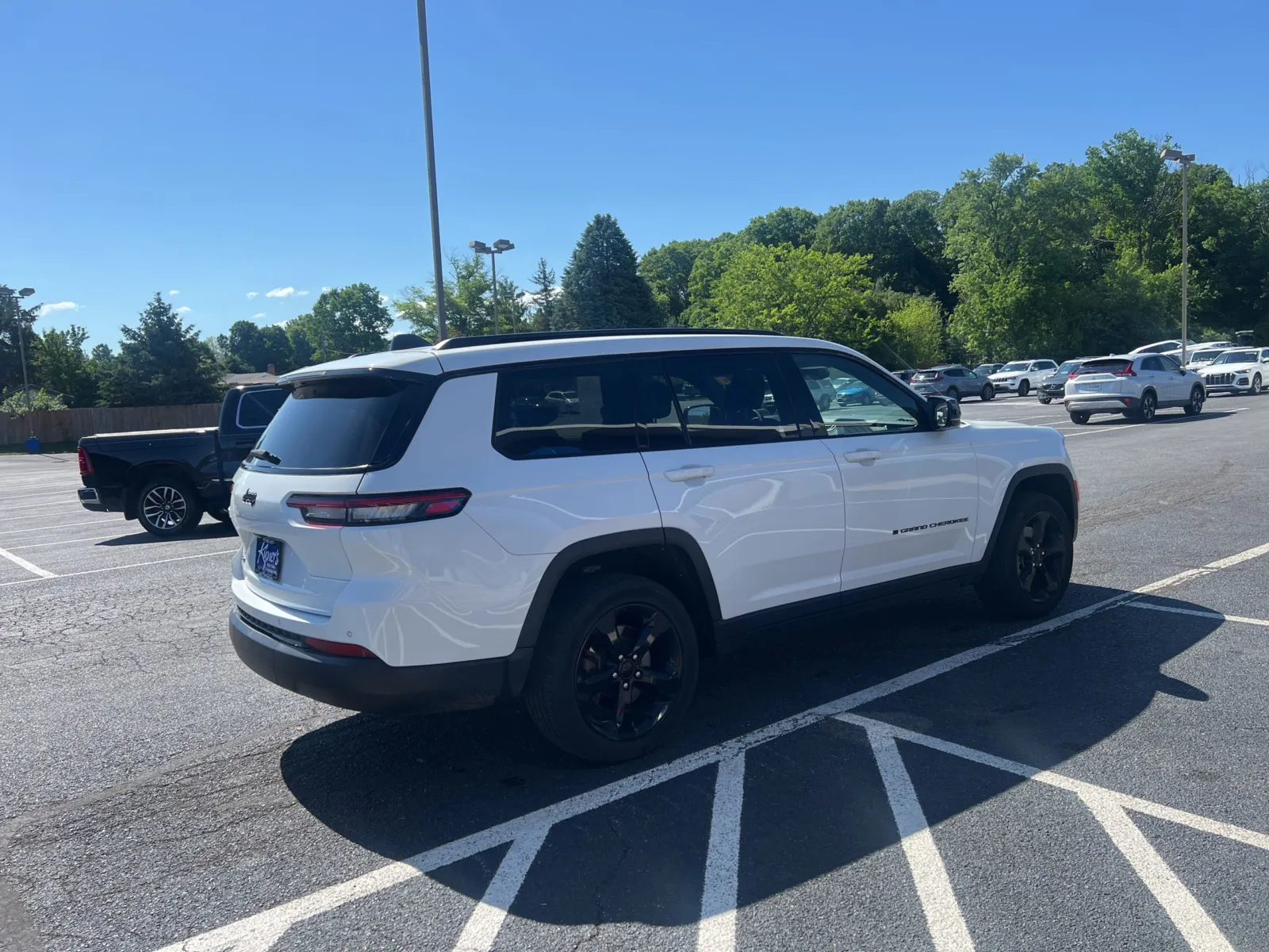 2023 Jeep Grand Cherokee L Altitude — photo 6