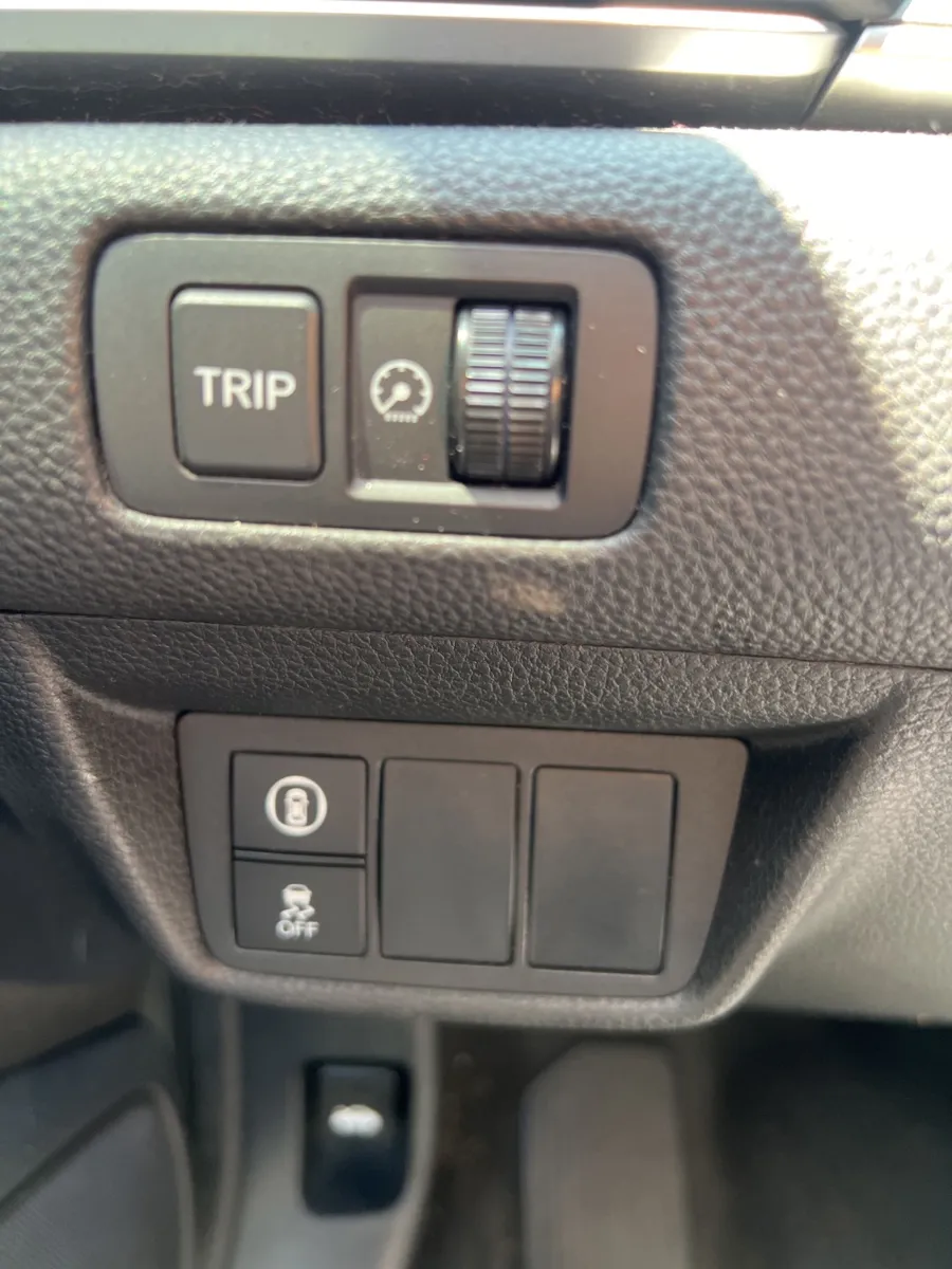 2020 Honda Accord LX — photo 11
