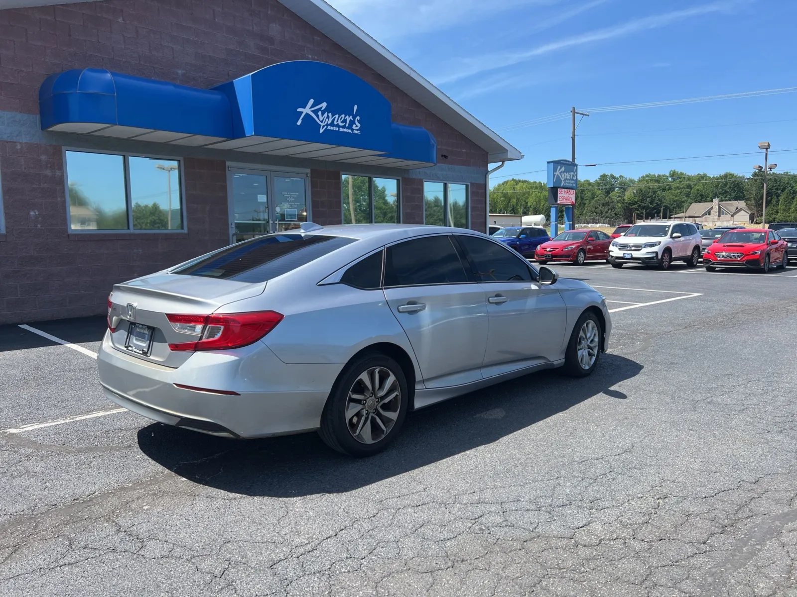 2020 Honda Accord LX — photo 4