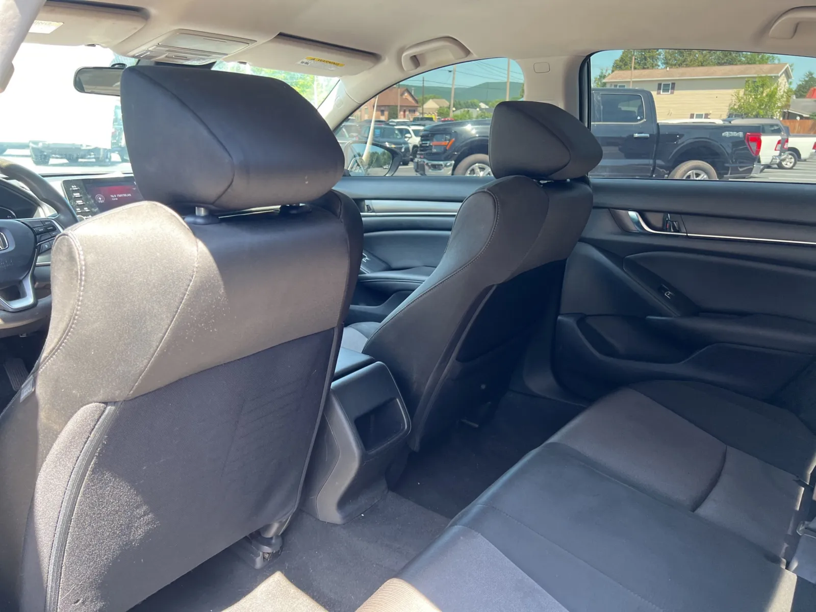 2020 Honda Accord LX — photo 14