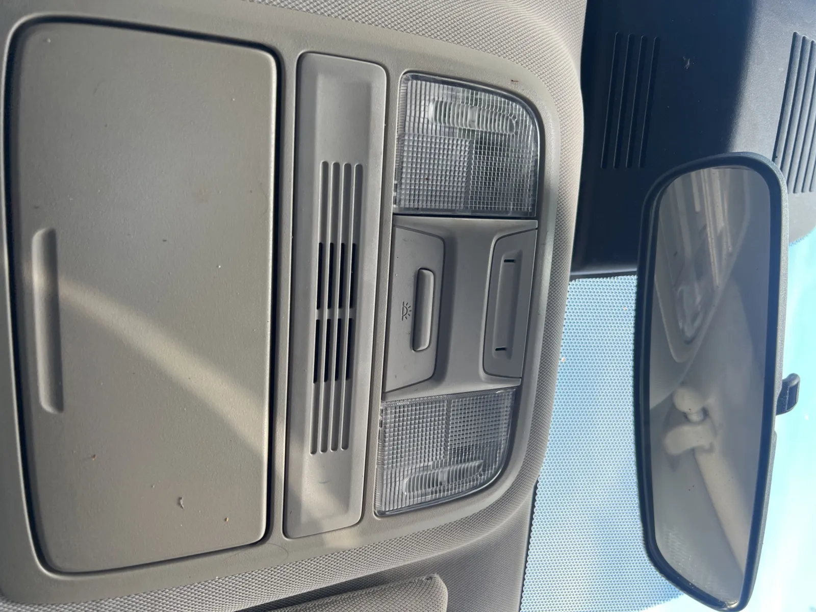 2020 Honda Accord LX — photo 10