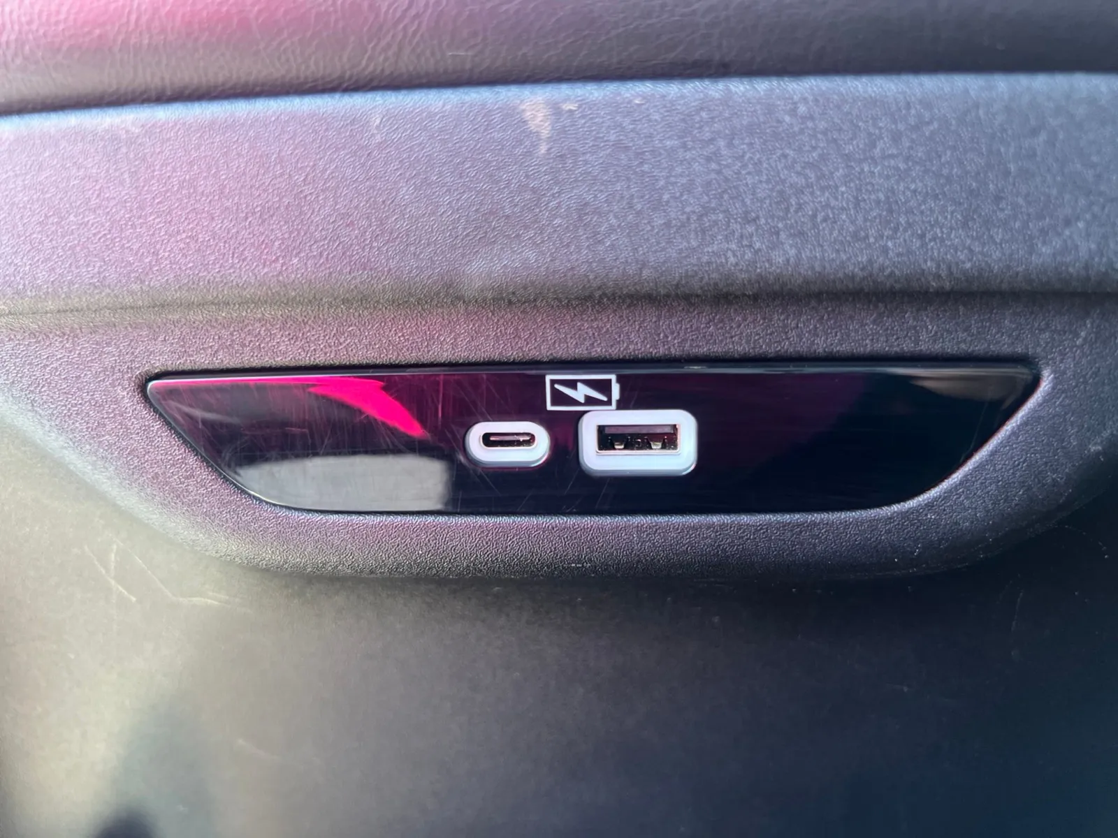 2023 Chrysler Pacifica Hybrid Limited — photo 26
